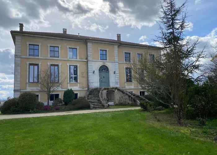 Domaine De Bernou 펜션